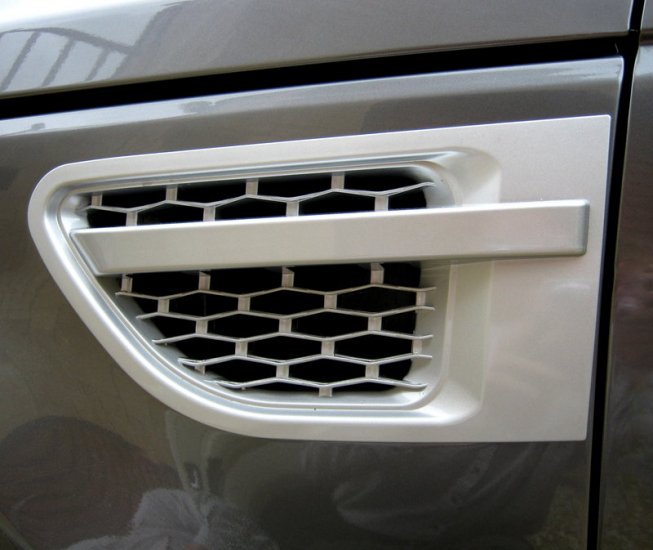 Silver Range Rover Sport Side Vents - 2010 Autobiography - Click Image to Close