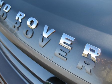 Landrover Discovery 3 & 4 'LANDROVER' chrome bonnet lettering - Click Image to Close