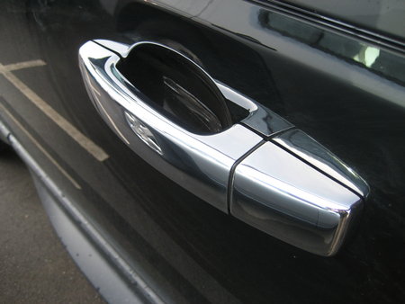 Land Rover Discovery 3 & 4 Chromed ABS Plastic Door Handle Cover - Click Image to Close
